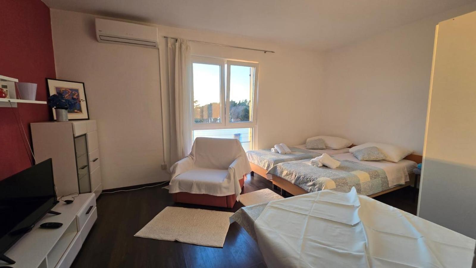 Studio Apartment Ljubica For 2 Persons 150M From The Beach ポレッチ エクステリア 写真