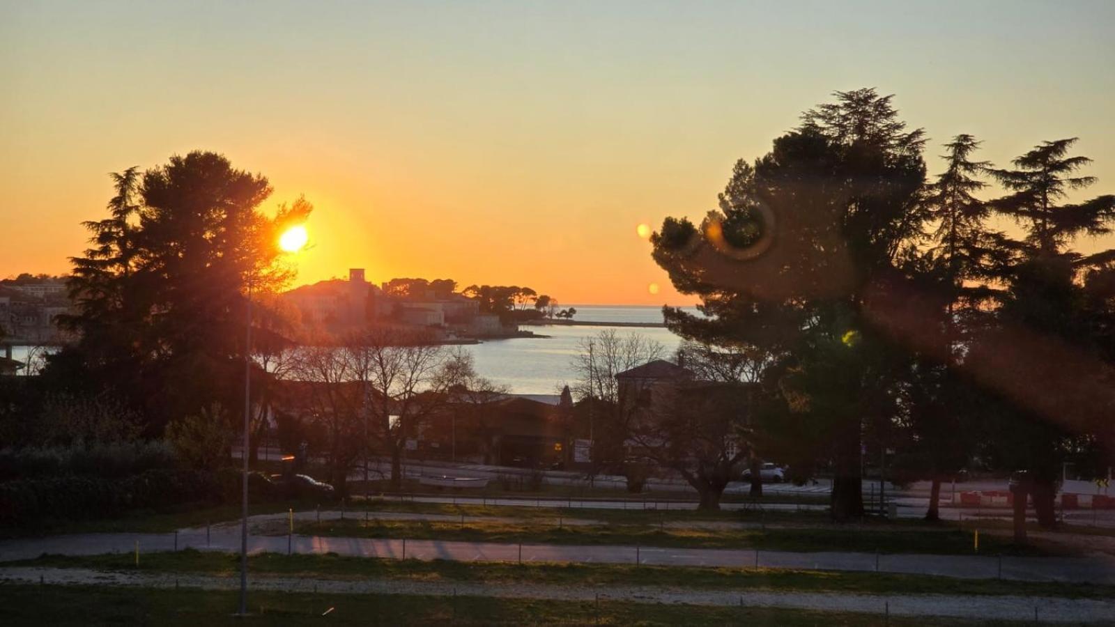 Studio Apartment Ljubica For 2 Persons 150M From The Beach ポレッチ エクステリア 写真